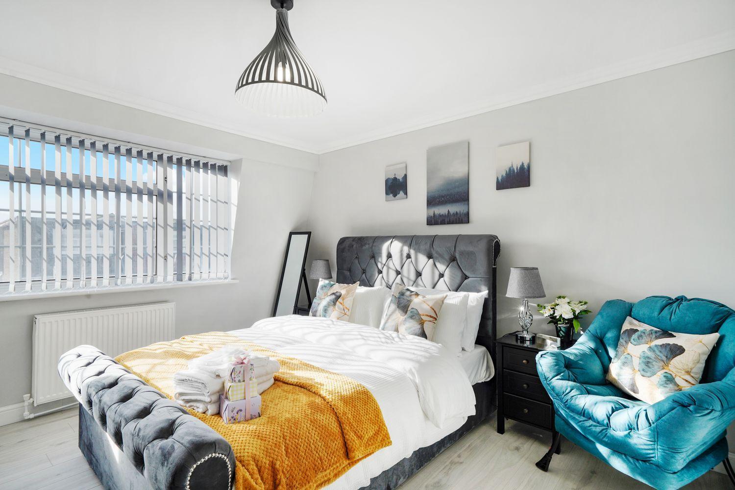 Spacious, 4 Bed, Garden, Parking, Excel Londen Buitenkant foto